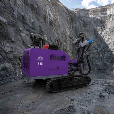 DTH-Hammer-Bohrgerät Wärmeableistungsleistung Bergbau-Bohrmaschine Hydraulik-Bohrgerät Ausrüstung